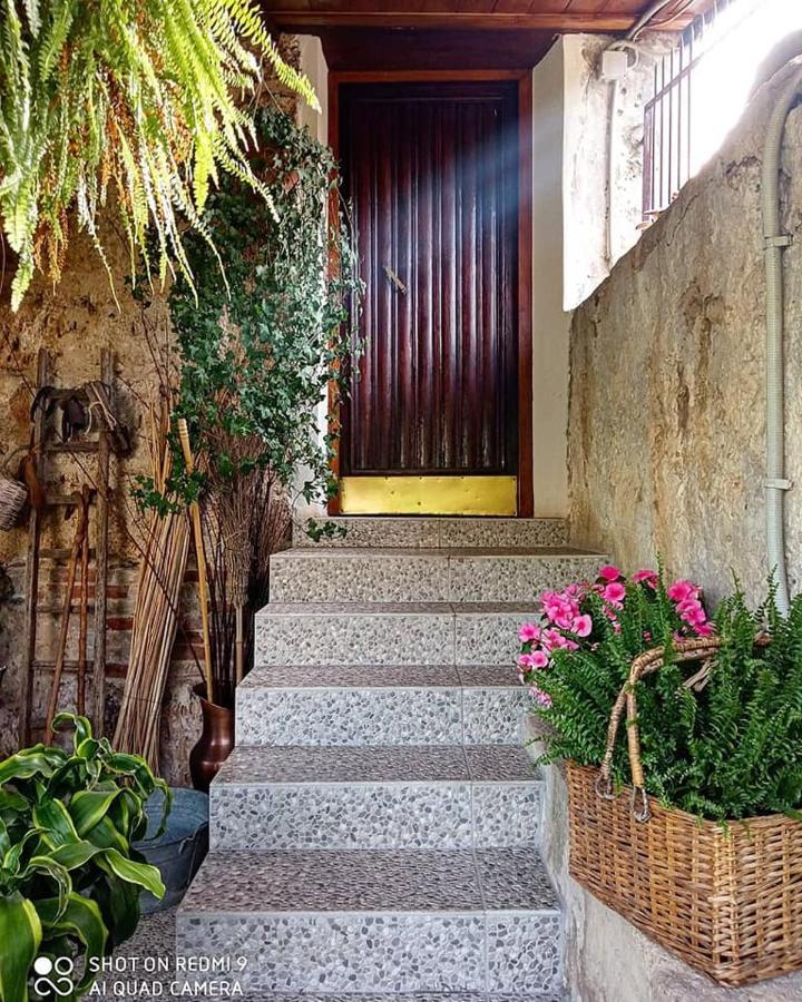 I Leoni Di Sicilia Palermo Villa Exterior photo
